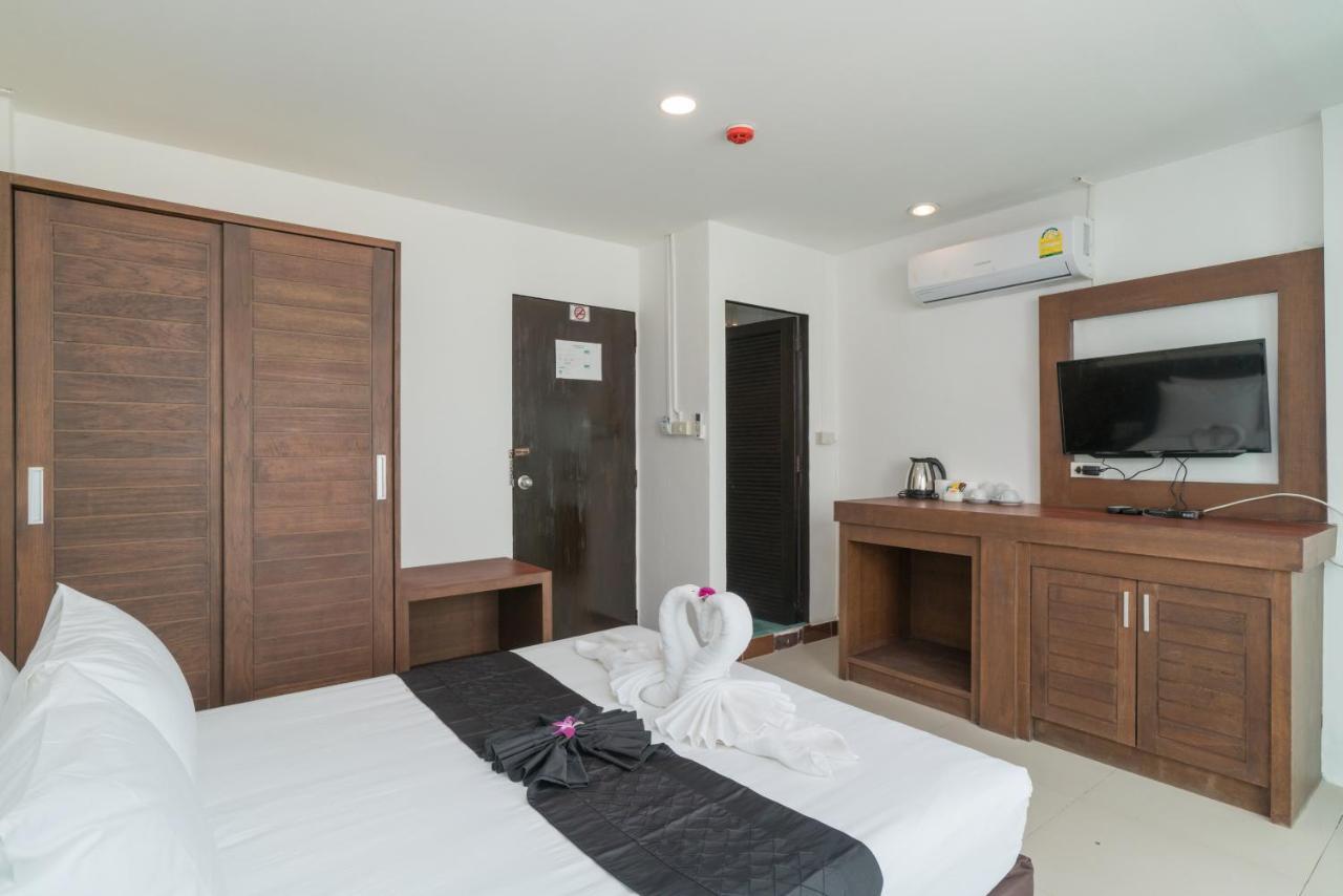 Destinaation Patong Boutique Hotel By The Sea Exterior photo